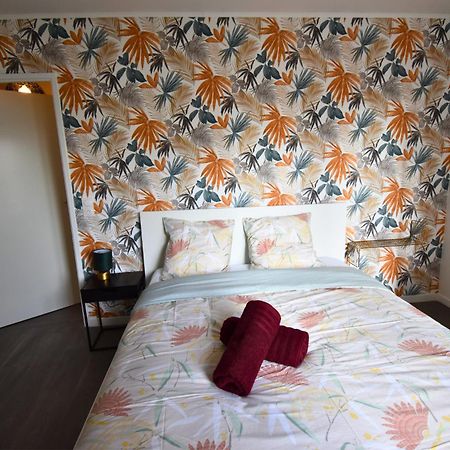 Echo Parisien Apartment โอแบวีลีเย ภายนอก รูปภาพ