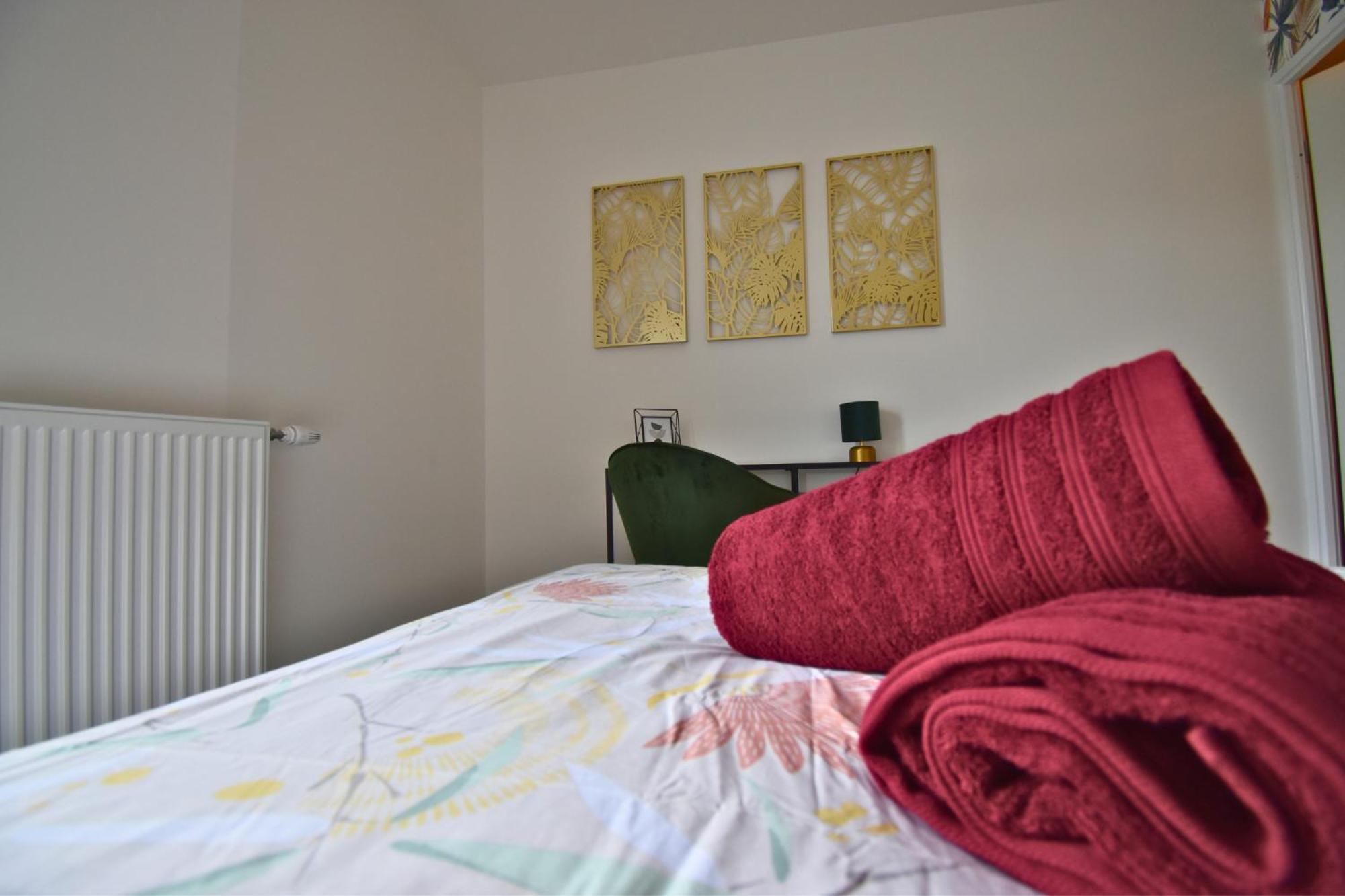 Echo Parisien Apartment โอแบวีลีเย ภายนอก รูปภาพ