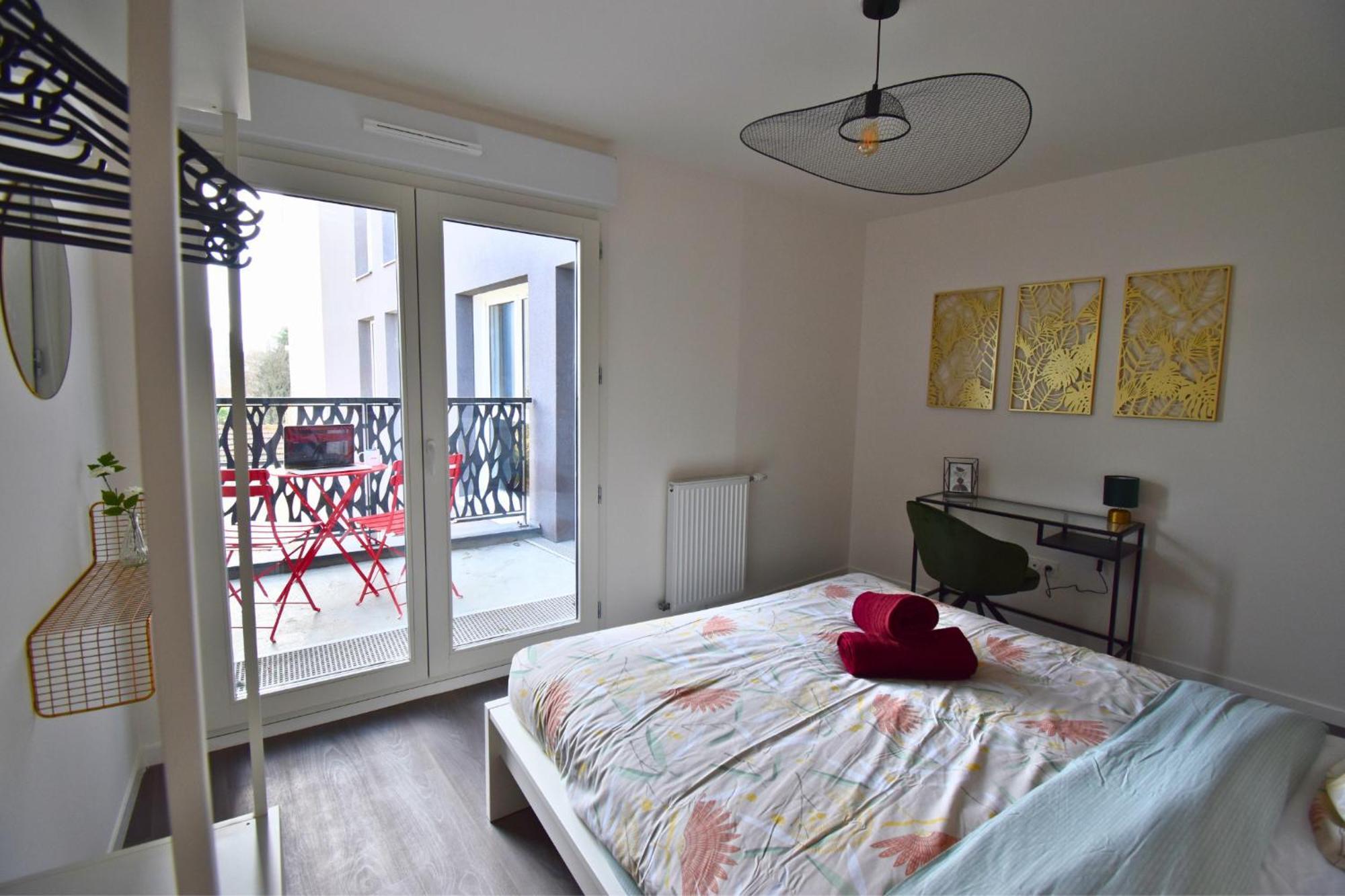 Echo Parisien Apartment โอแบวีลีเย ภายนอก รูปภาพ