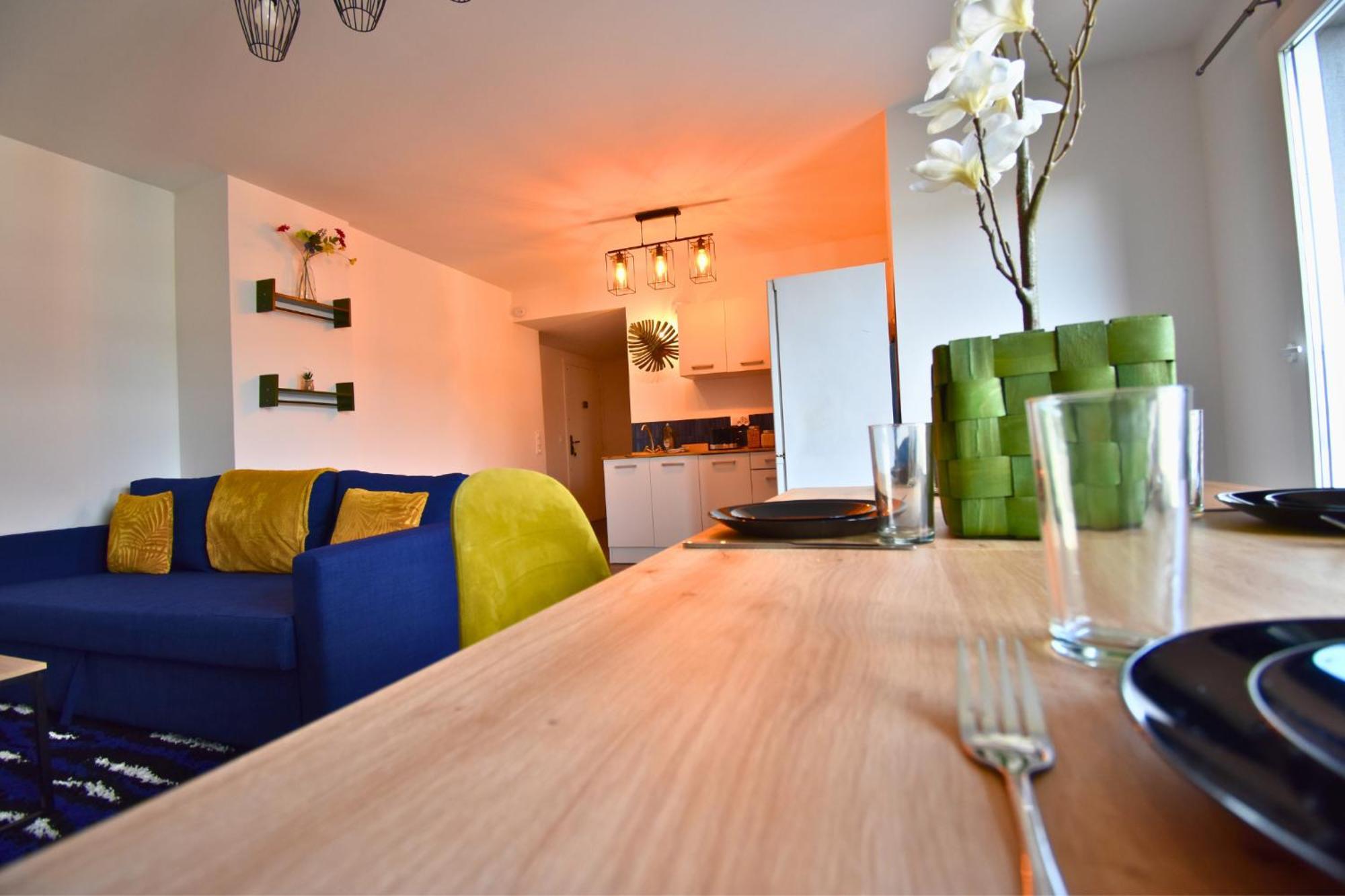 Echo Parisien Apartment โอแบวีลีเย ภายนอก รูปภาพ